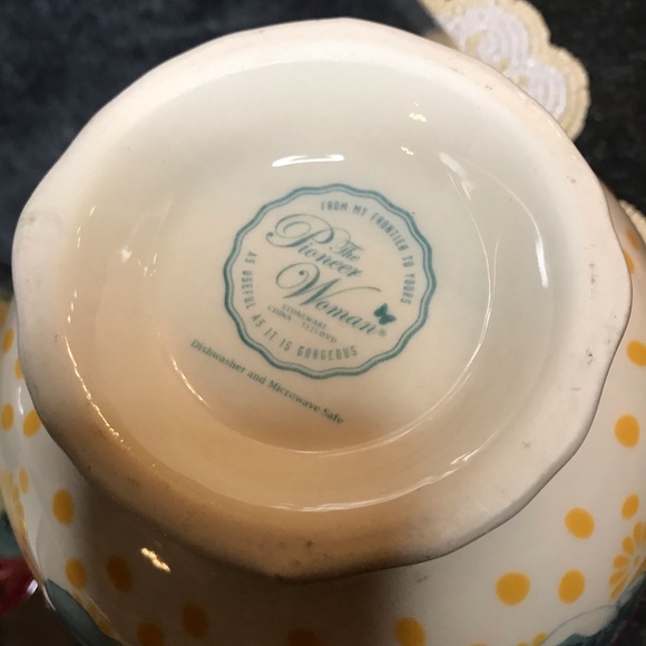 Pioneer womanReplacement bowls - Picture 3 of 3
